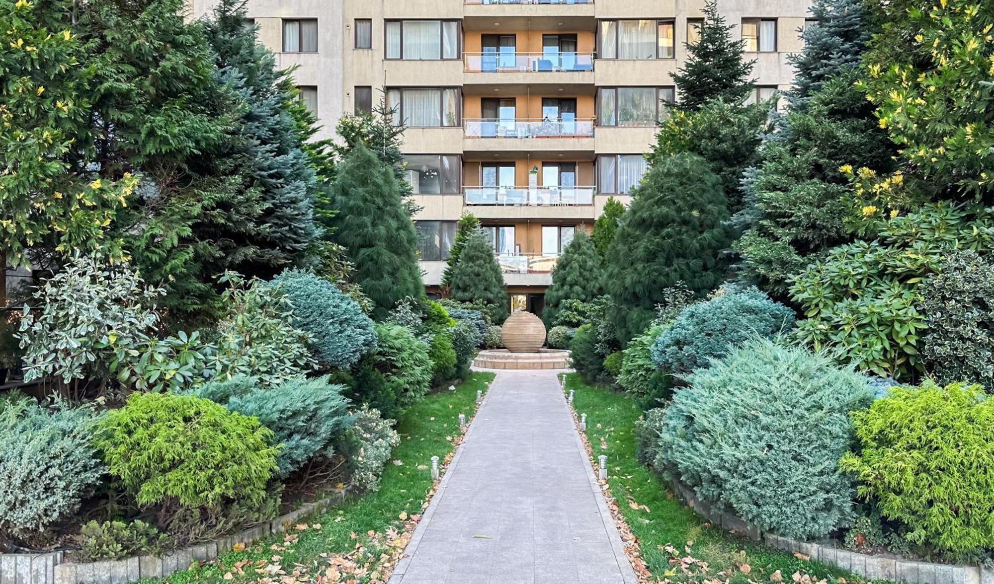 Garden Apartment - Herastrau Park 3Min Walk Bucarest Extérieur photo